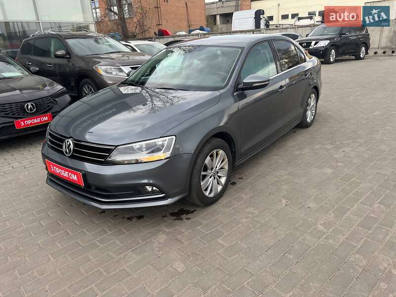 Volkswagen Jetta (2016)