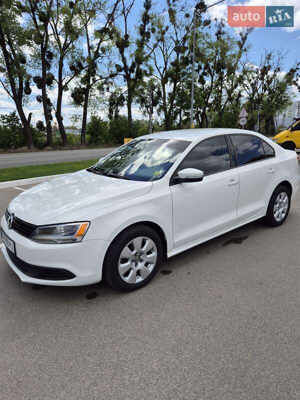 Volkswagen Jetta (2010)