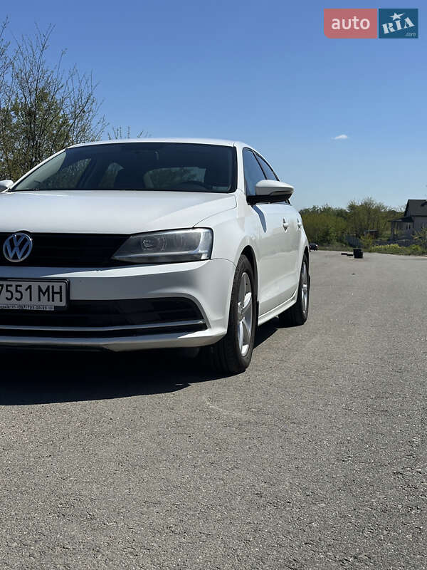 Volkswagen Jetta (2016)