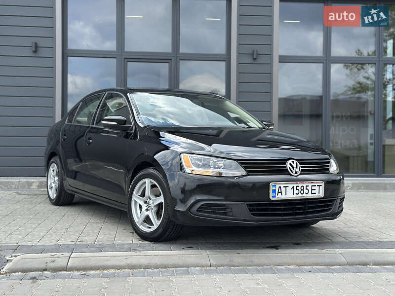 Volkswagen Jetta (2013)