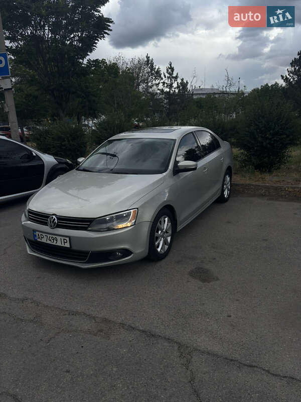 Volkswagen Jetta (2011)