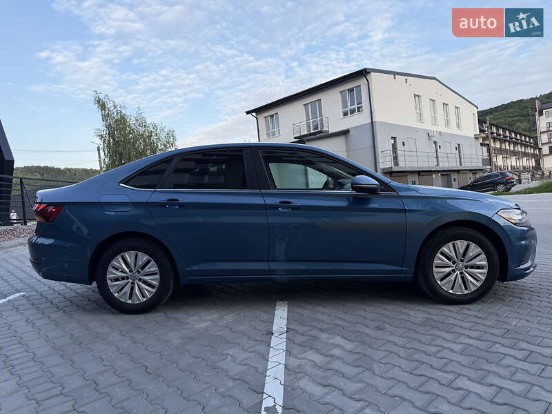 Volkswagen Jetta (2018)