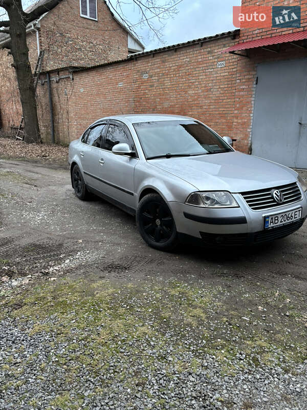 Volkswagen Passat (2004)