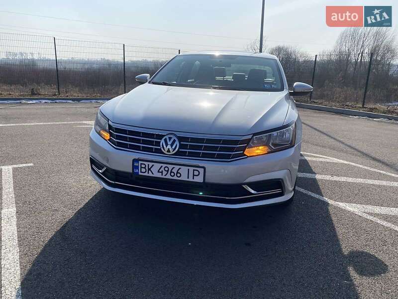 Volkswagen Passat (2016)
