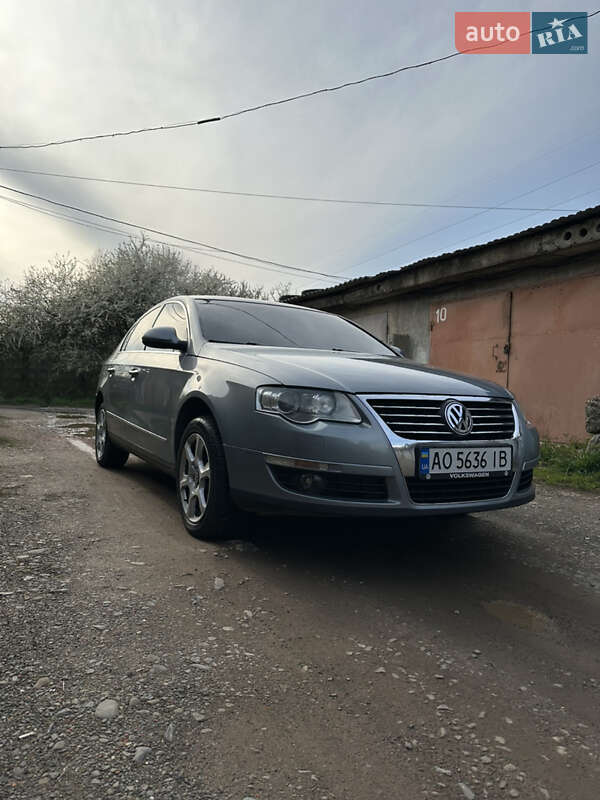 Volkswagen Passat (2010)