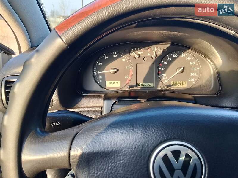 Volkswagen Passat (1997)