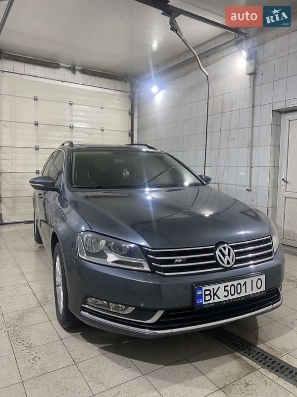 Volkswagen Passat (2012)