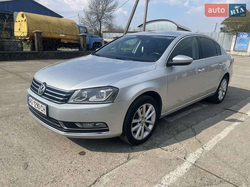 Volkswagen Passat (2012)