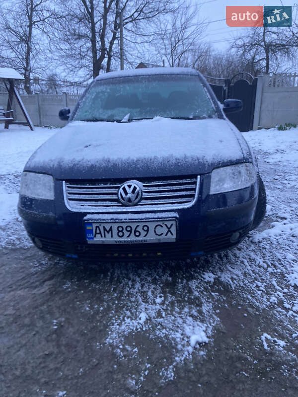 Volkswagen Passat (2003)