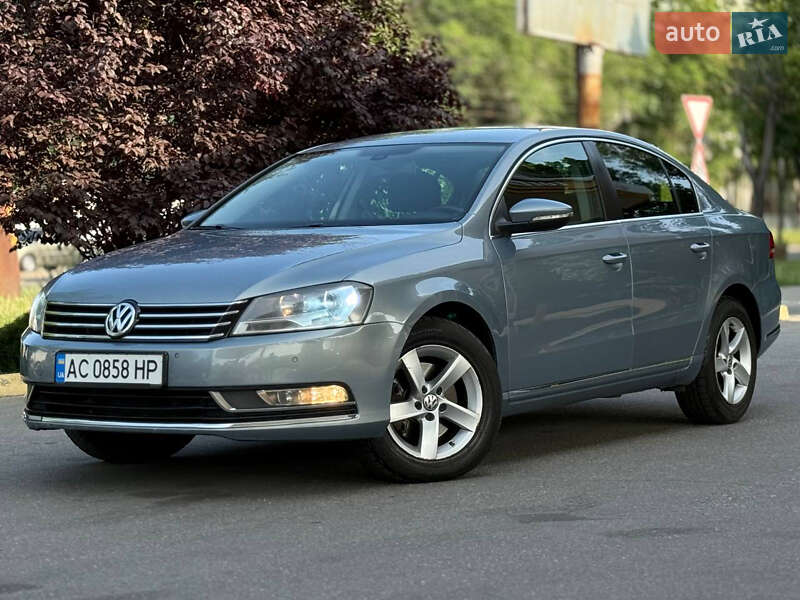 Volkswagen Passat (2011)