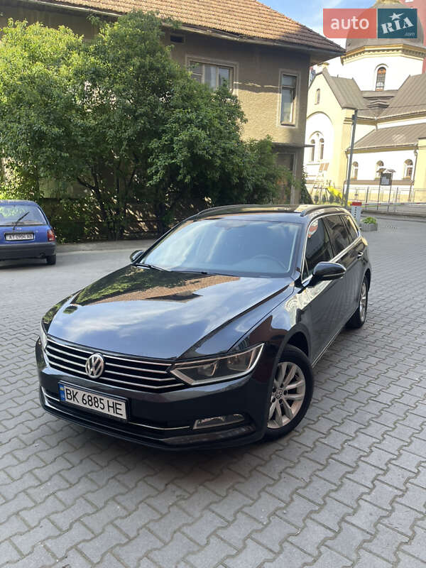 Volkswagen Passat (2016)