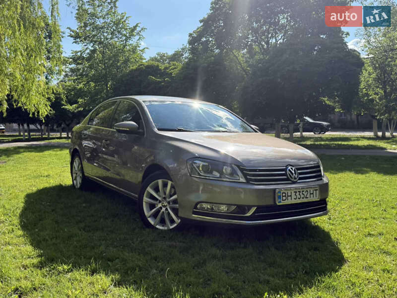 Volkswagen Passat (2011)
