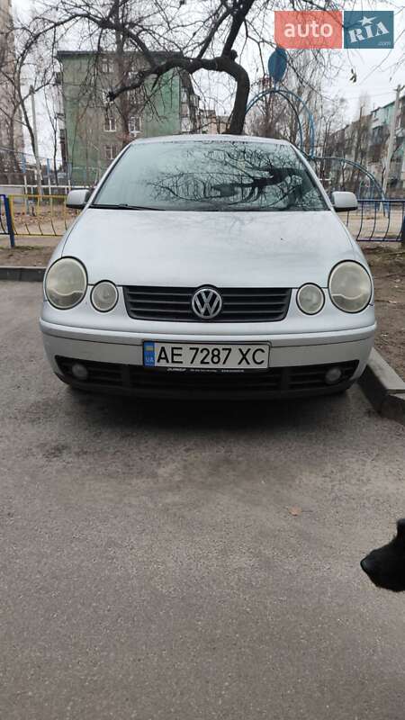 Volkswagen Polo (2004)