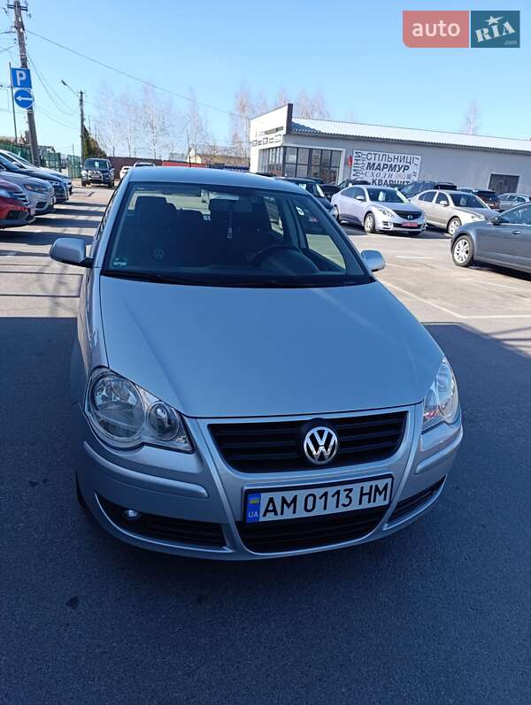 Volkswagen Polo (2009)