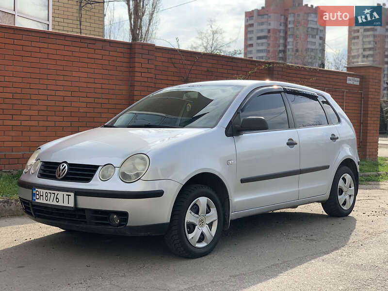 Volkswagen Polo (2003)