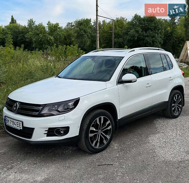 Volkswagen Tiguan (2012)