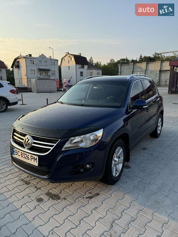 Volkswagen Tiguan (2009)