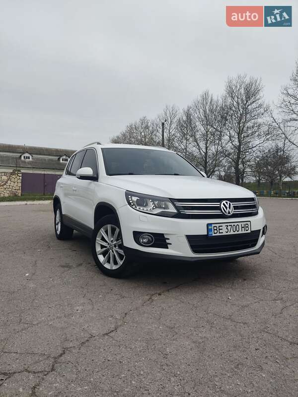 Volkswagen Tiguan (2015)
