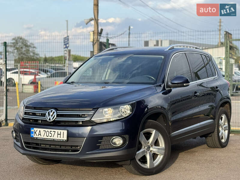 Volkswagen Tiguan (2015)