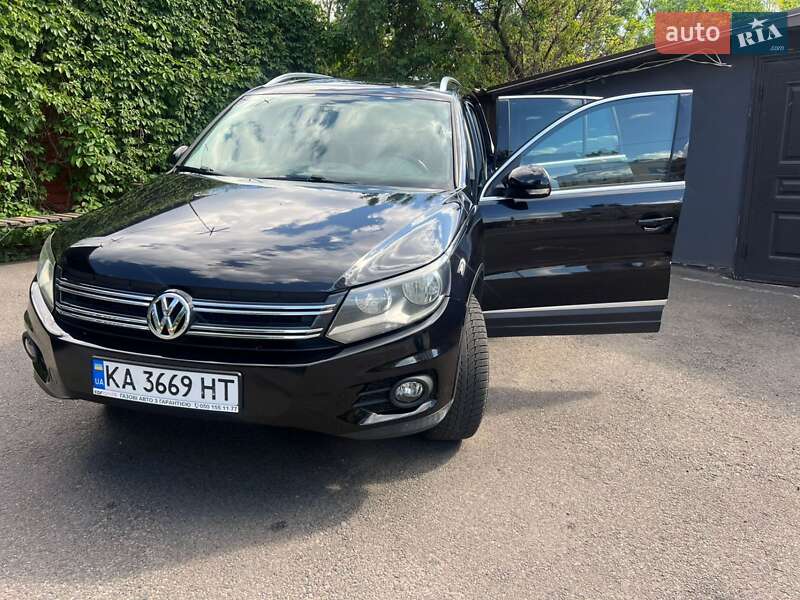 Volkswagen Tiguan (2014)