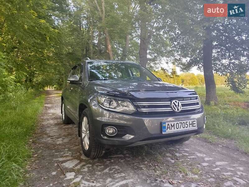 Volkswagen Tiguan (2015)