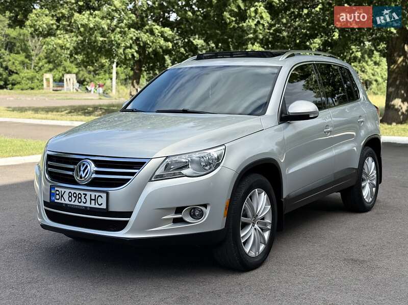 Volkswagen Tiguan (2010)