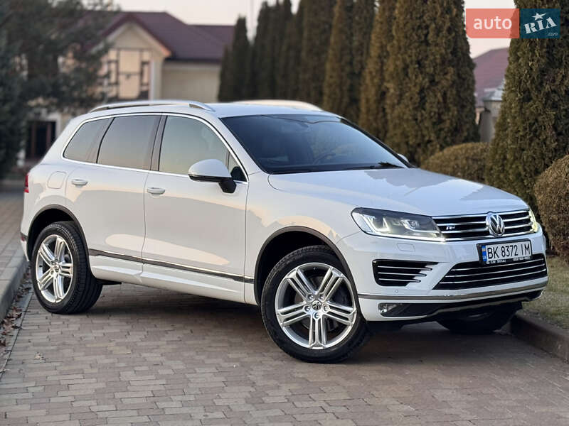 Volkswagen Touareg (2015)