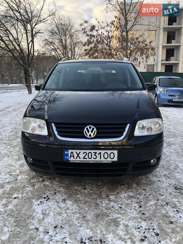 Volkswagen Touran (2004)