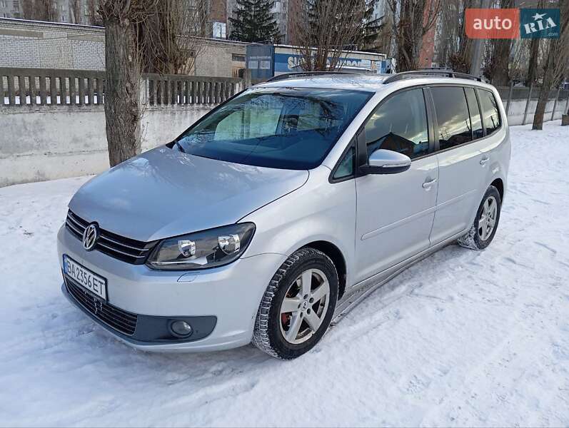 Volkswagen Touran (2011)