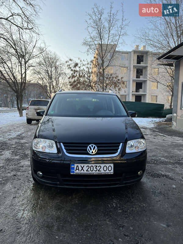 Volkswagen Touran (2005)