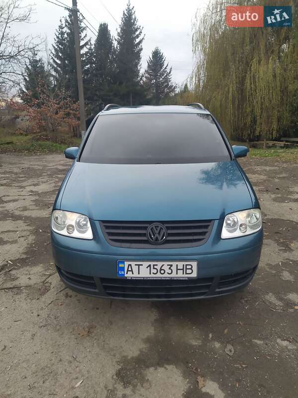 Volkswagen Touran (2003)