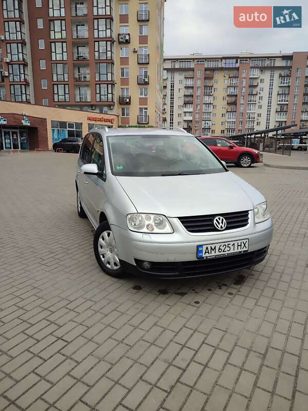 Volkswagen Touran (2004)