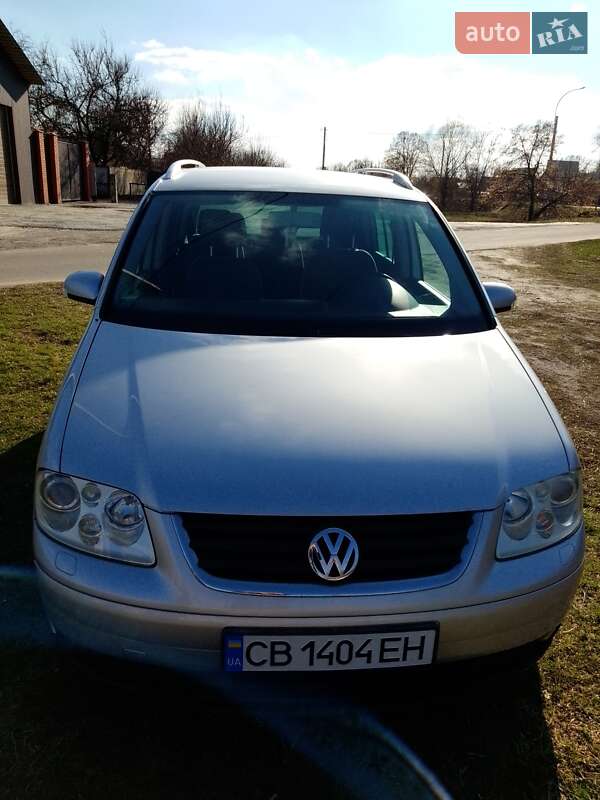Volkswagen Touran (2004)