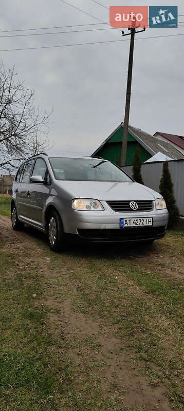 Volkswagen Touran (2005)