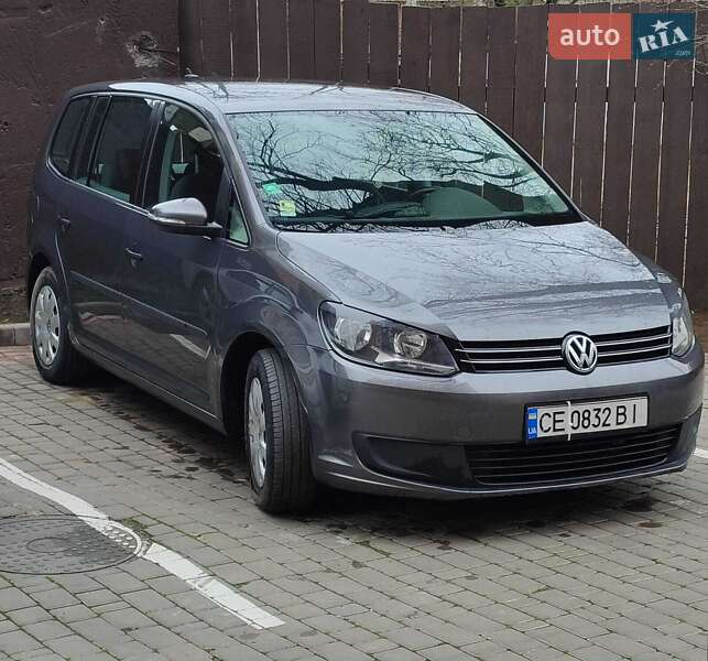 Volkswagen Touran (2012)
