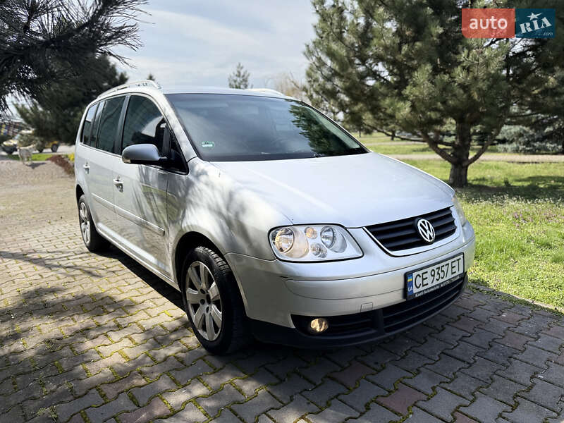 Volkswagen Touran (2003)