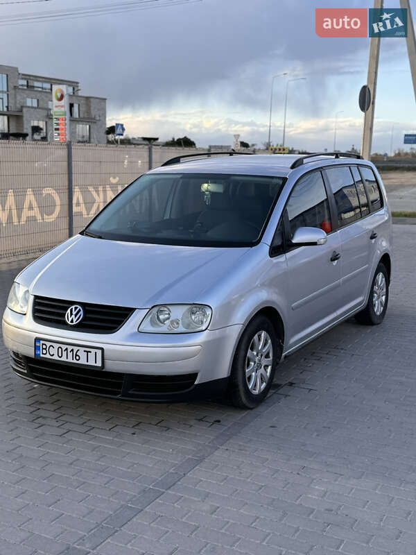 Volkswagen Touran (2005)