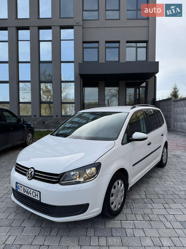 Volkswagen Touran (2012)