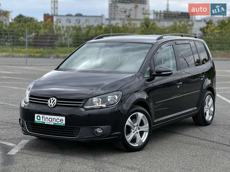 Volkswagen Touran (2011)