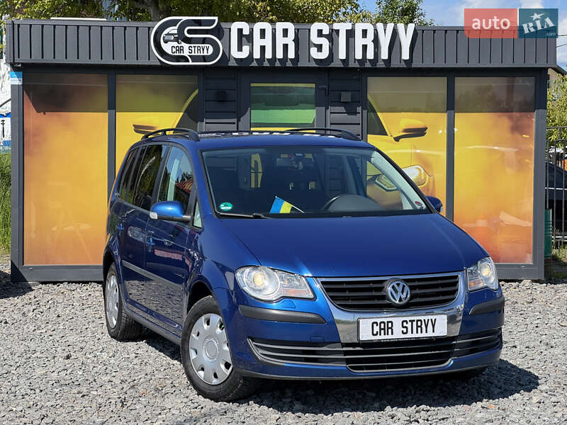 Volkswagen Touran (2008)