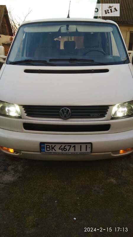 Volkswagen Caravelle (2000)