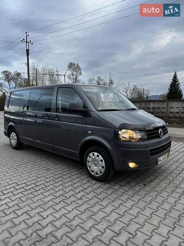 Volkswagen Transporter (2010)