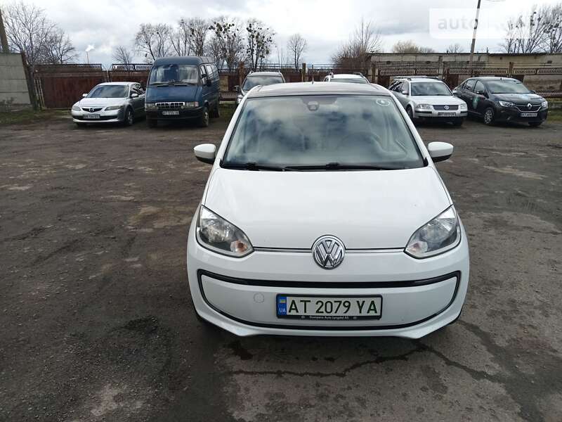 Volkswagen Up (2014)