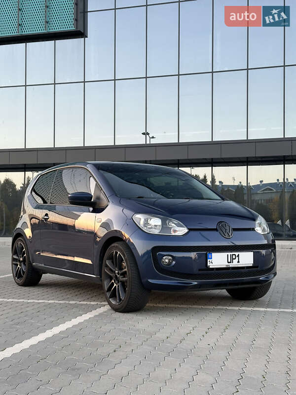 Volkswagen Up (2014)