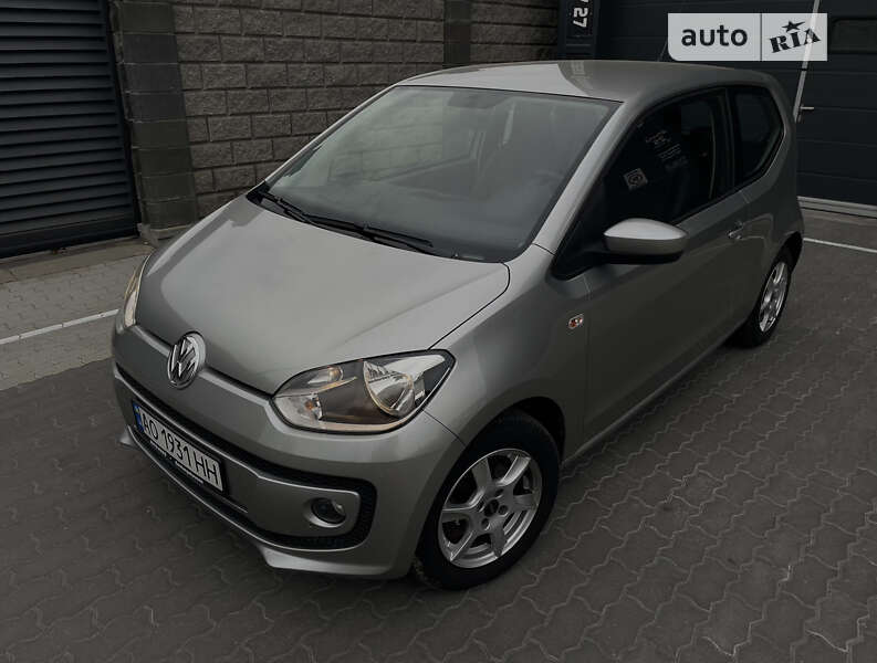 Volkswagen Up (2013)