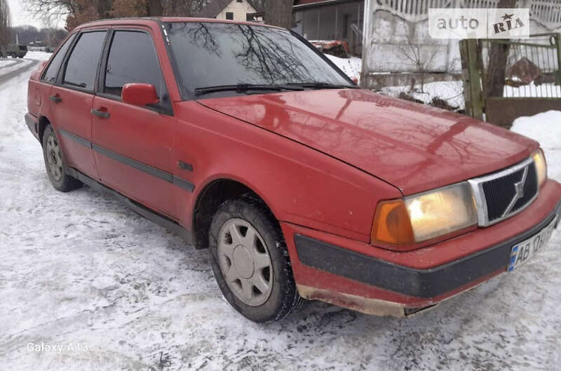 Volvo 440 (1993)