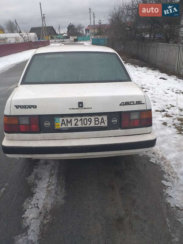 Volvo 460 (1993)