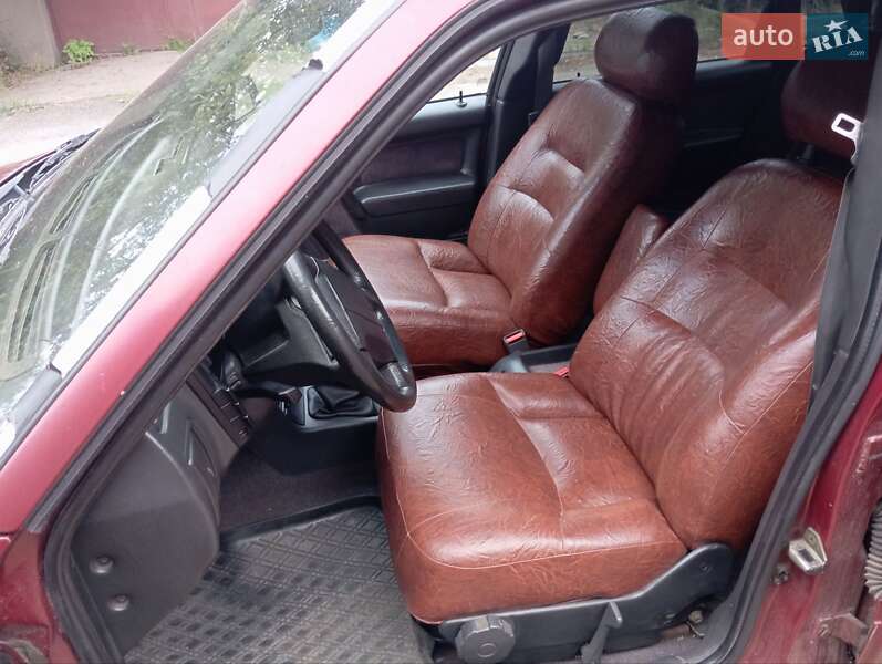 Volvo 460 (1996)