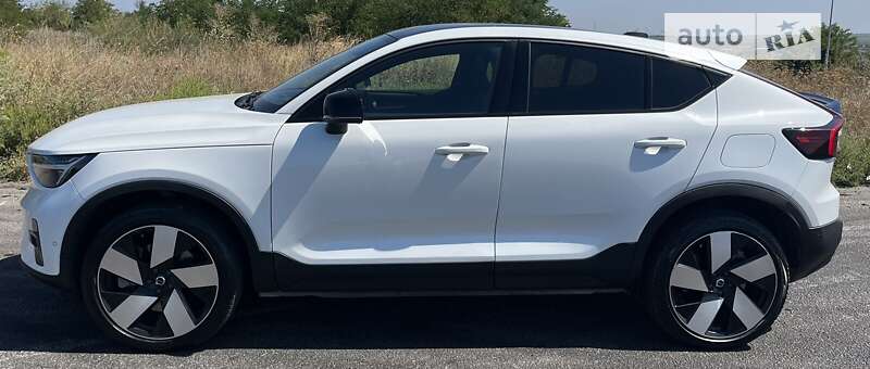 Volvo C40 recharge (2023)