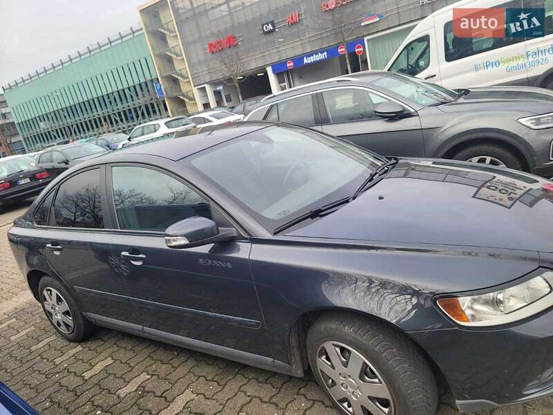 Volvo S40 (2008)